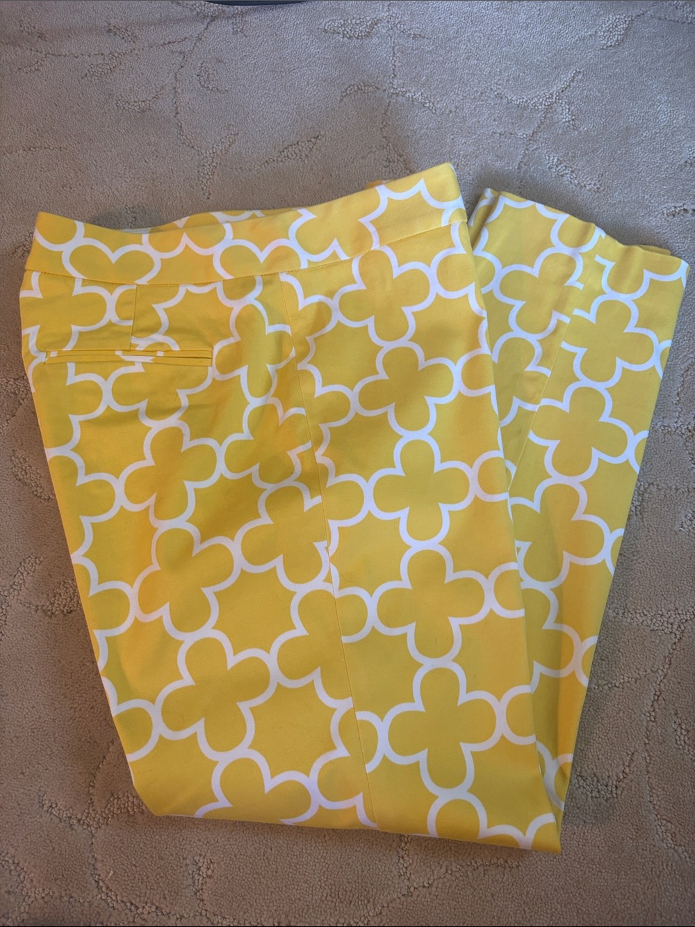 Women’s Yellow Patterned Stretch Crop Pants